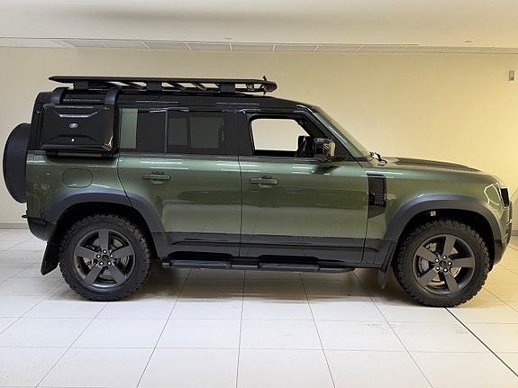 Land Rover Defender 110 6 of 25