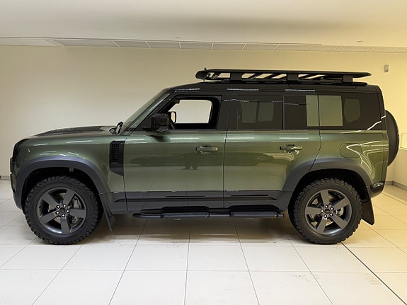 Land Rover Defender 110 3 of 25