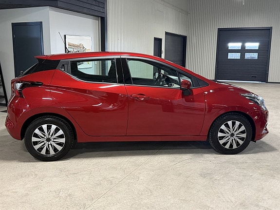 Nissan Micra 3 of 9