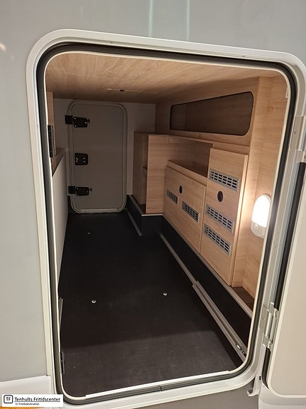 Knaus L!VE WAVE PLATINUM SELECTION 700 DX 15 of 15