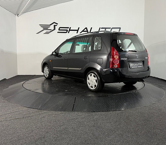 Mazda Premacy 7 of 17