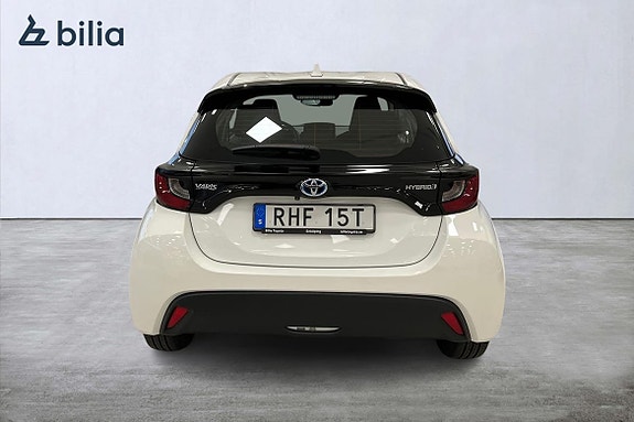 Toyota Yaris 5 of 23