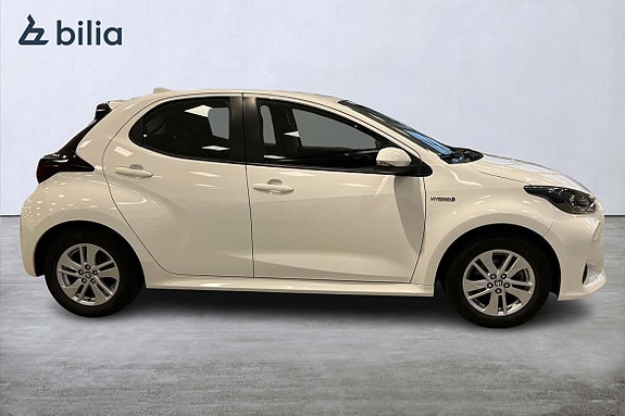 Toyota Yaris 18 of 23