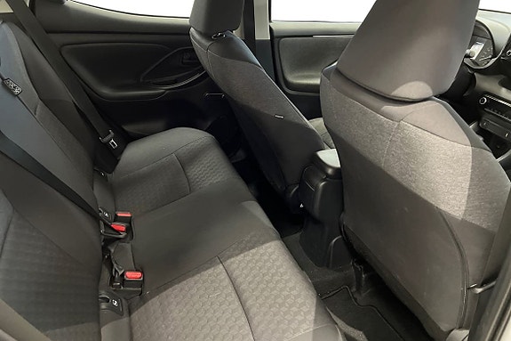 Toyota Yaris 9 of 23