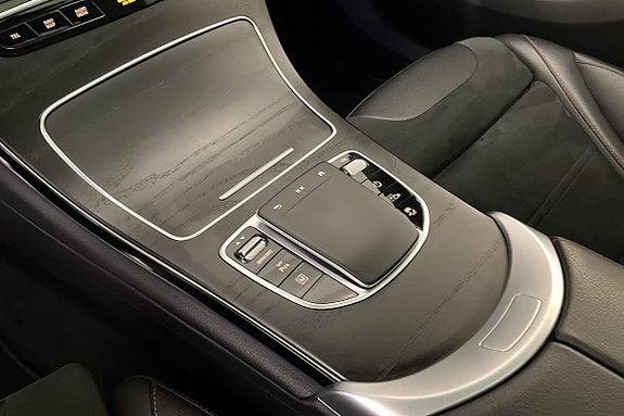 Mercedes-Benz GLC 300 de 22 of 26