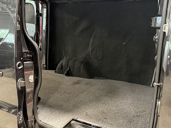 Renault Trafic 6 of 8