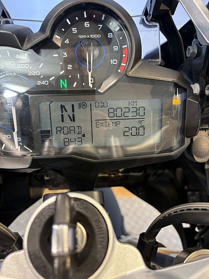 BMW 120 R 0 GS 15 of 17