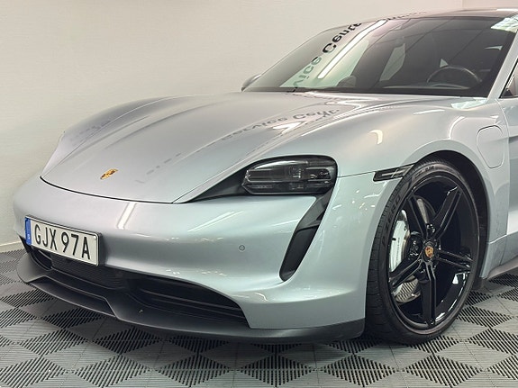 Porsche Taycan 4S 13 of 16