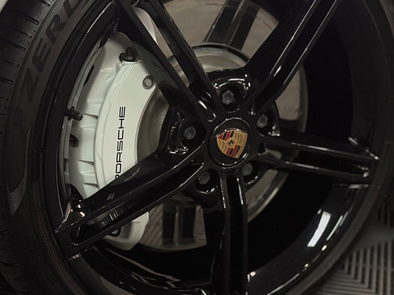 Porsche Taycan 4S 16 of 16