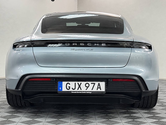 Porsche Taycan 4S 5 of 16