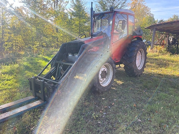 Traktor med lastare VALMET 604-4 4 of 6