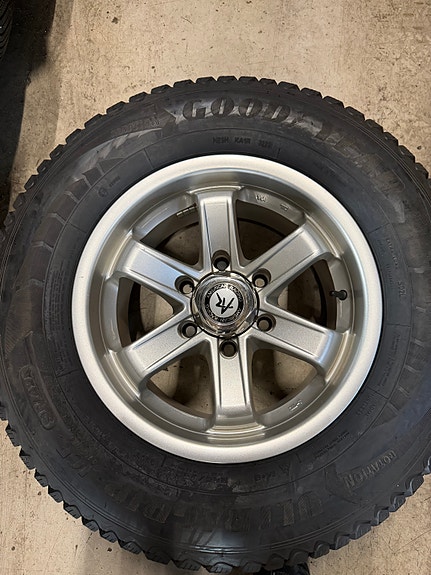 Product image 1 of 4