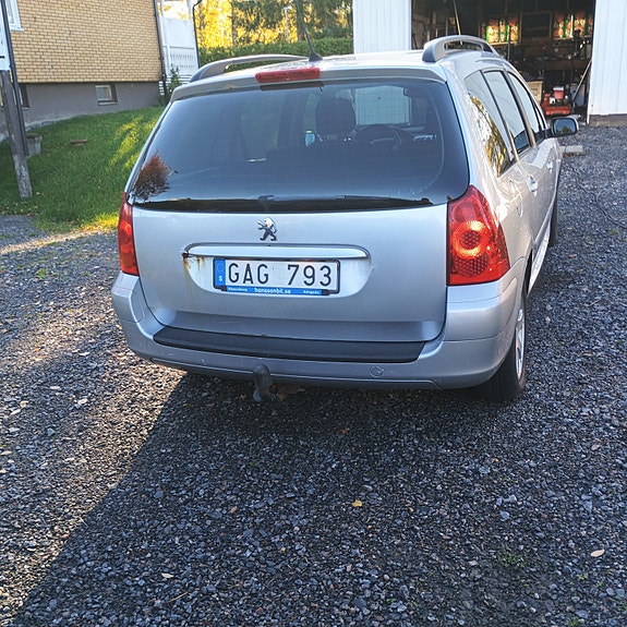 Peugeot 307 4 of 8