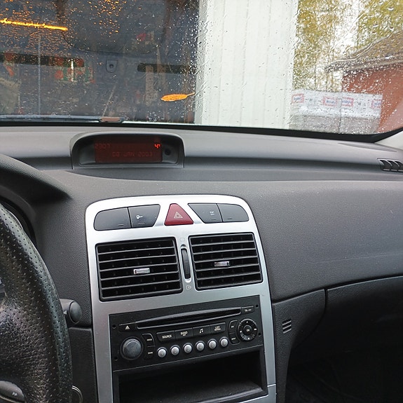 Peugeot 307 7 of 8