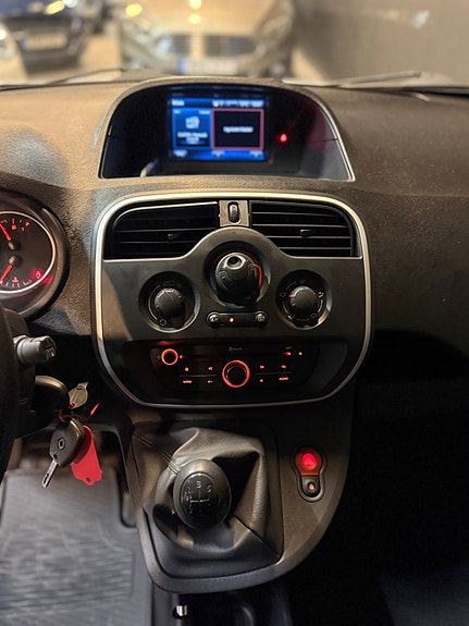 Renault Kangoo Express Maxi 11 of 17