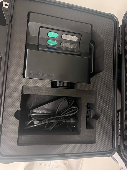 Product image 1 of 8