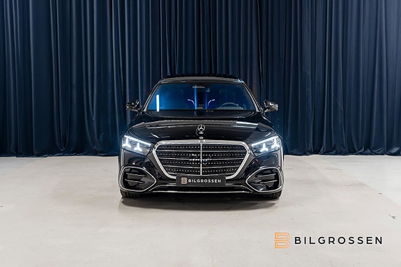 Mercedes-Benz S450 8 of 25