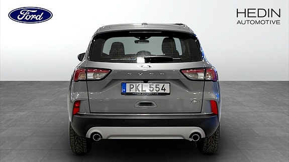 Ford Kuga 7 of 9