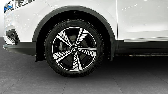 MG ZS 9 of 9