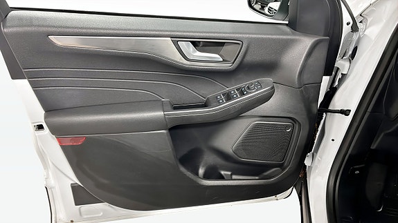 Ford Kuga 11 of 23