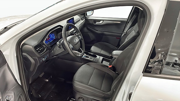Ford Kuga 3 of 23