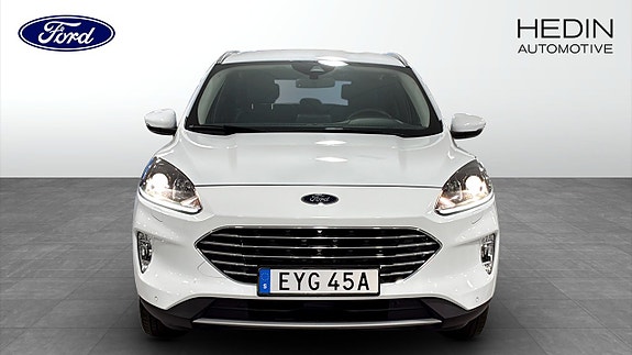 Ford Kuga 8 of 23