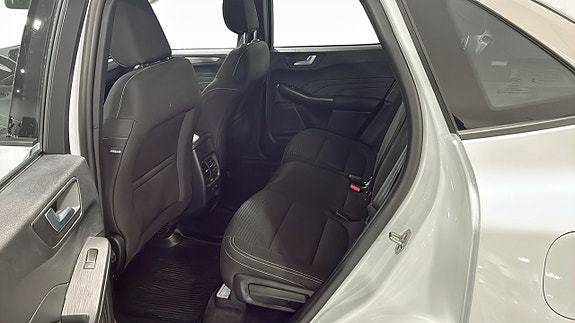 Ford Kuga 5 of 23