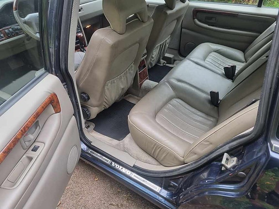 Volvo S90 9 of 9