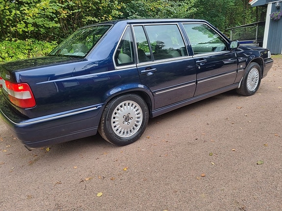 Volvo S90 4 of 9