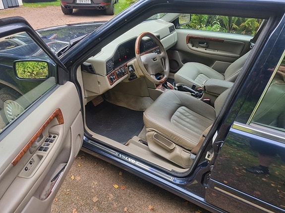 Volvo S90 8 of 9