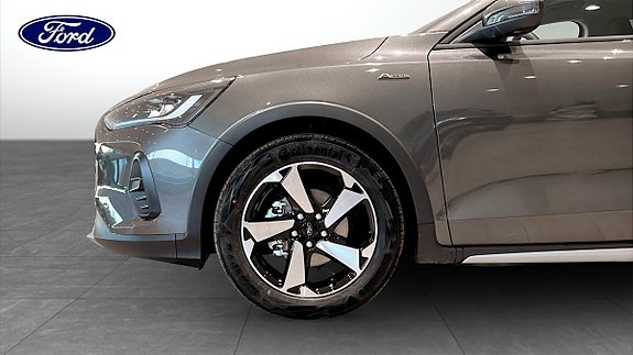Ford Focus 9 of 9