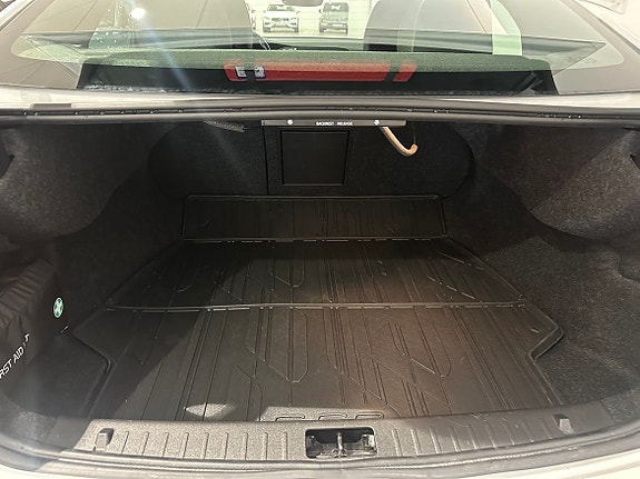 Volvo S60 Cross Country 10 of 16