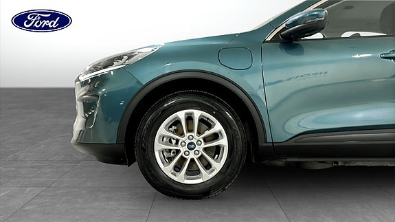 Ford Kuga 9 of 12