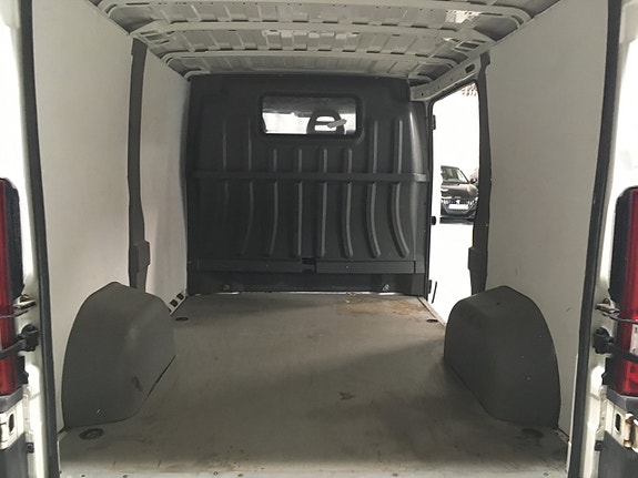 Peugeot Boxer 6 of 16