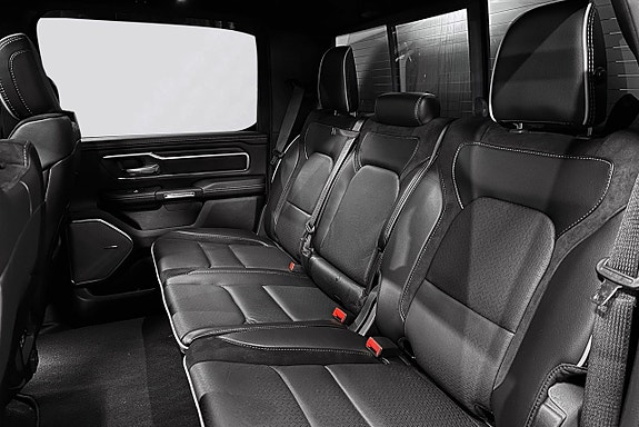 Dodge RAM 1500 27 of 30