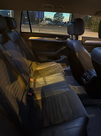 Volkswagen Passat 7 of 14