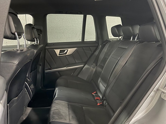 Mercedes-Benz GLK220 13 of 18