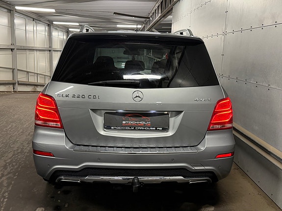 Mercedes-Benz GLK220 9 of 18