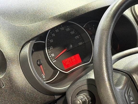 Renault Kangoo Express Maxi 9 of 26