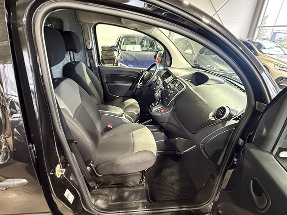 Renault Kangoo Express Maxi 17 of 26