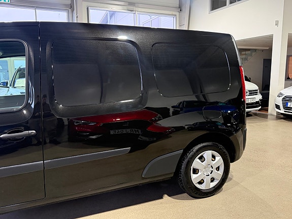 Renault Kangoo Express Maxi 6 of 26