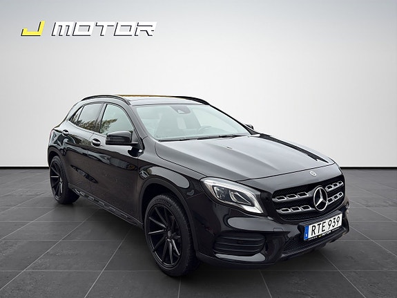 Mercedes-Benz GLA 200 7 of 16