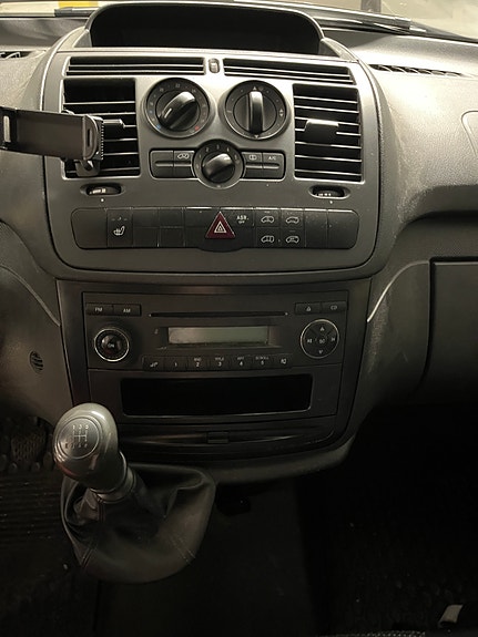 Mercedes-Benz Vito 110 10 of 30