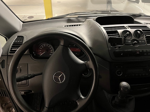 Mercedes-Benz Vito 110 13 of 30