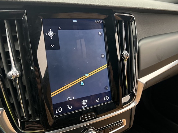 Volvo V90 18 of 30