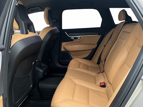 Volvo V90 25 of 30