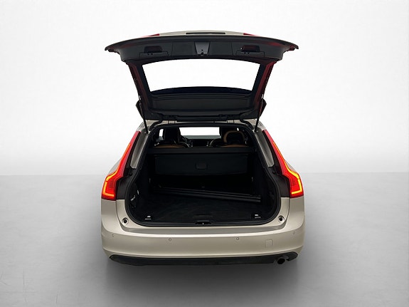 Volvo V90 26 of 30