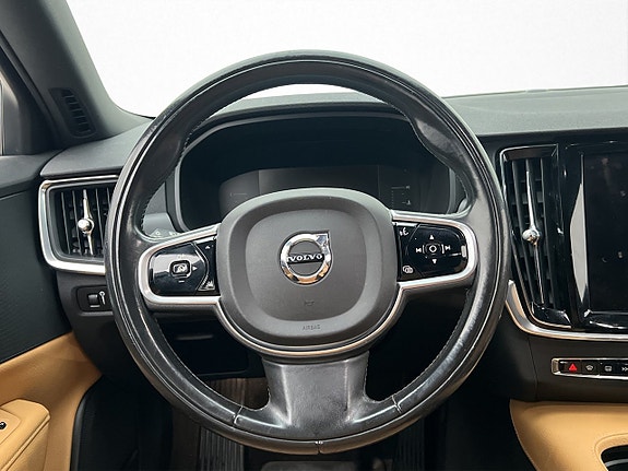 Volvo V90 13 of 30