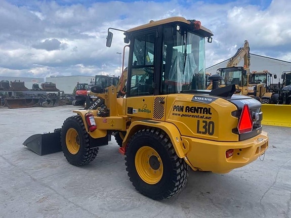 Volvo L30 Uthyres/For Rental 2 of 2