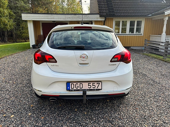 Opel Astra 4 of 10